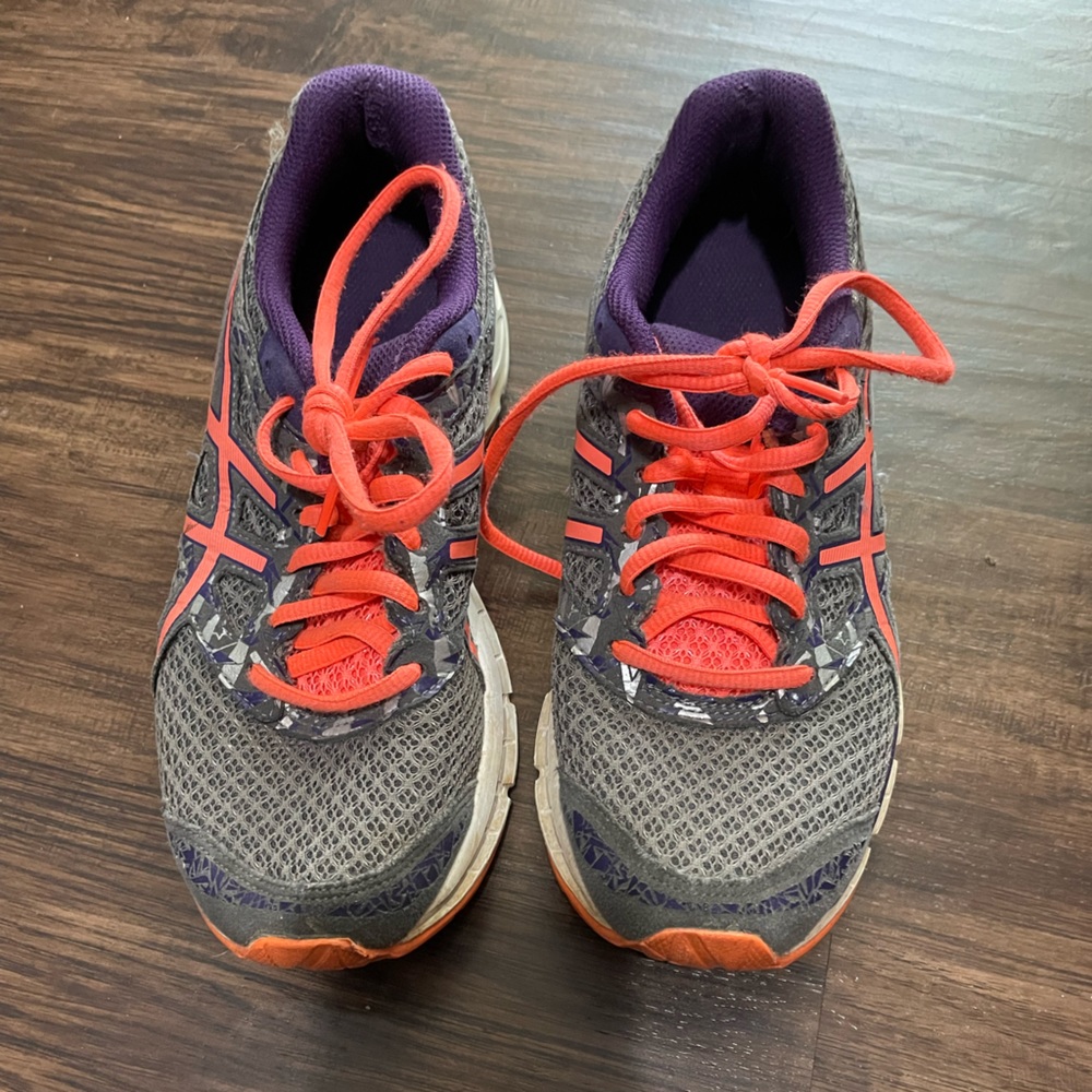 Asics woman shoes size 7. Gray coral and purple.